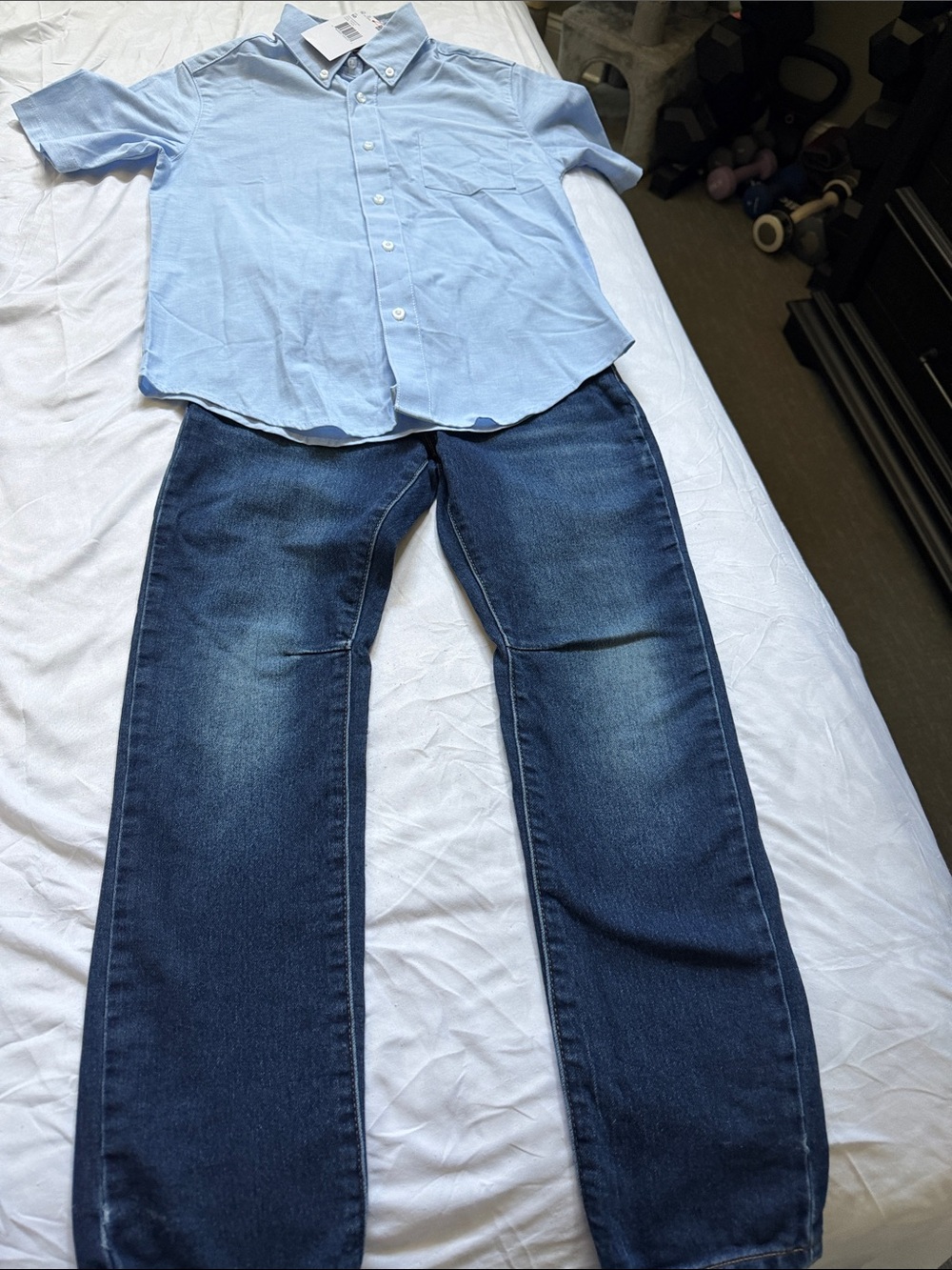GAP Light Blue Button-Up Shirt with Dark Blue Straight-Leg Jeans